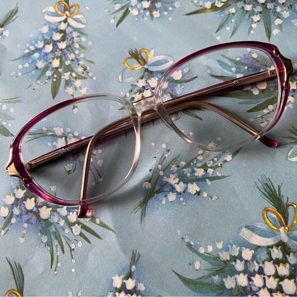 Retro Translucent Plastic Glasses - Picture 8 of 10